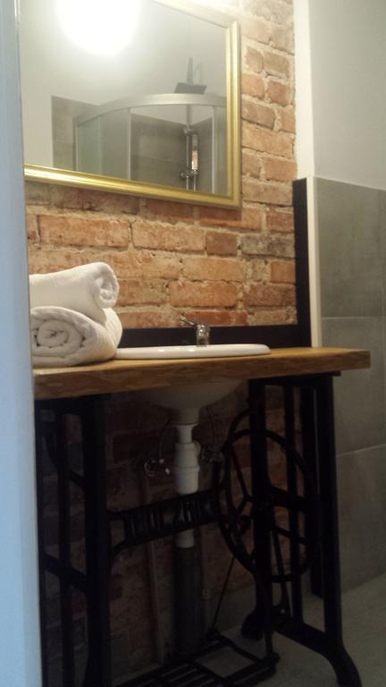 אלק Loft Rooms - Centrum - Bezplatny Parking חדר תמונה