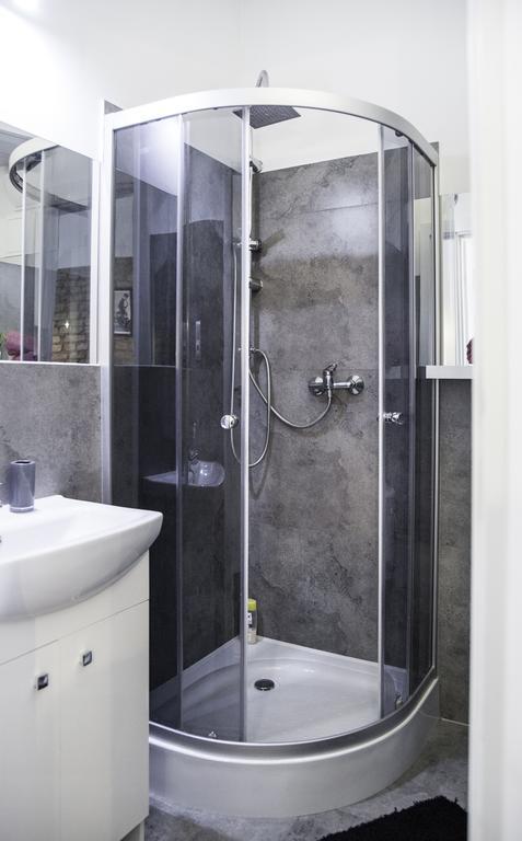 אלק Loft Rooms - Centrum - Bezplatny Parking מראה חיצוני תמונה